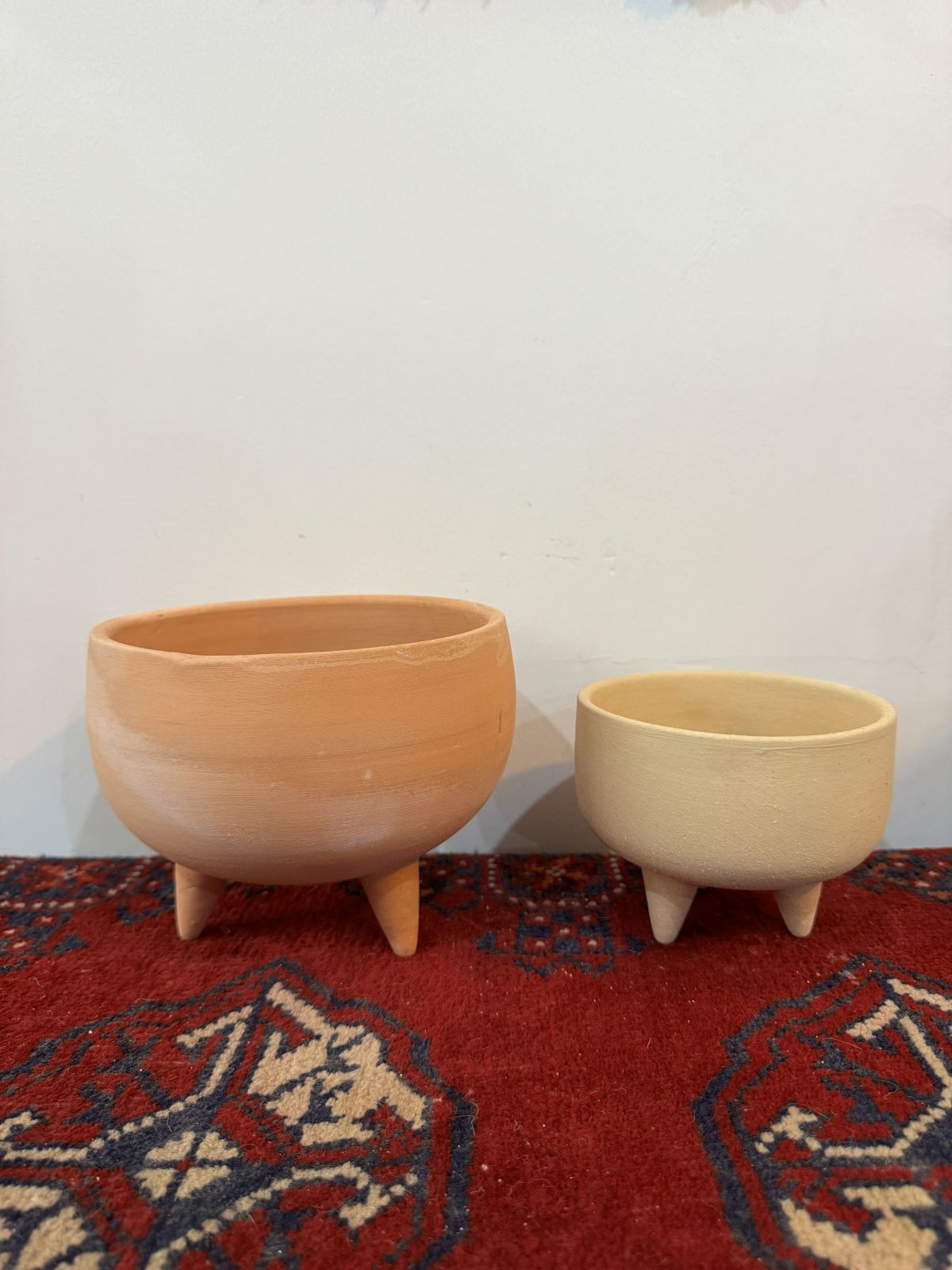 کاسه یو سه پایه