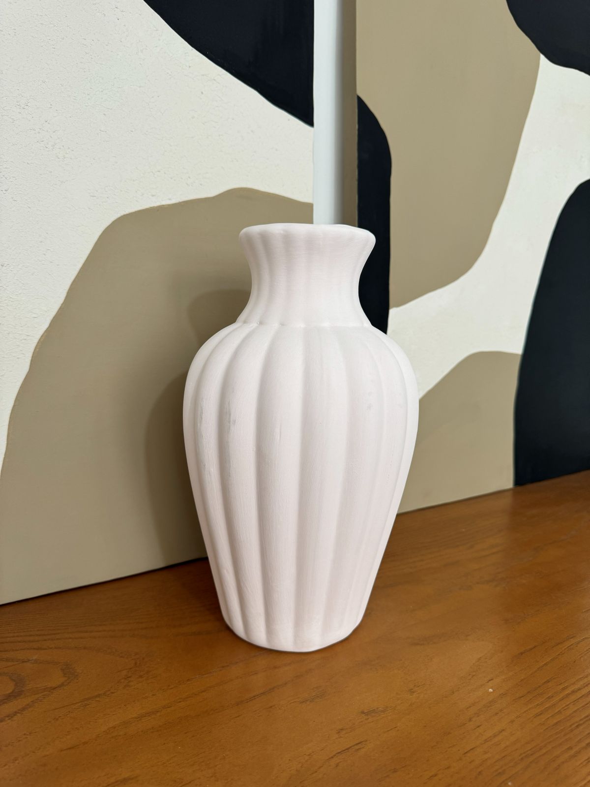 گلدان خمره ای شیار دار