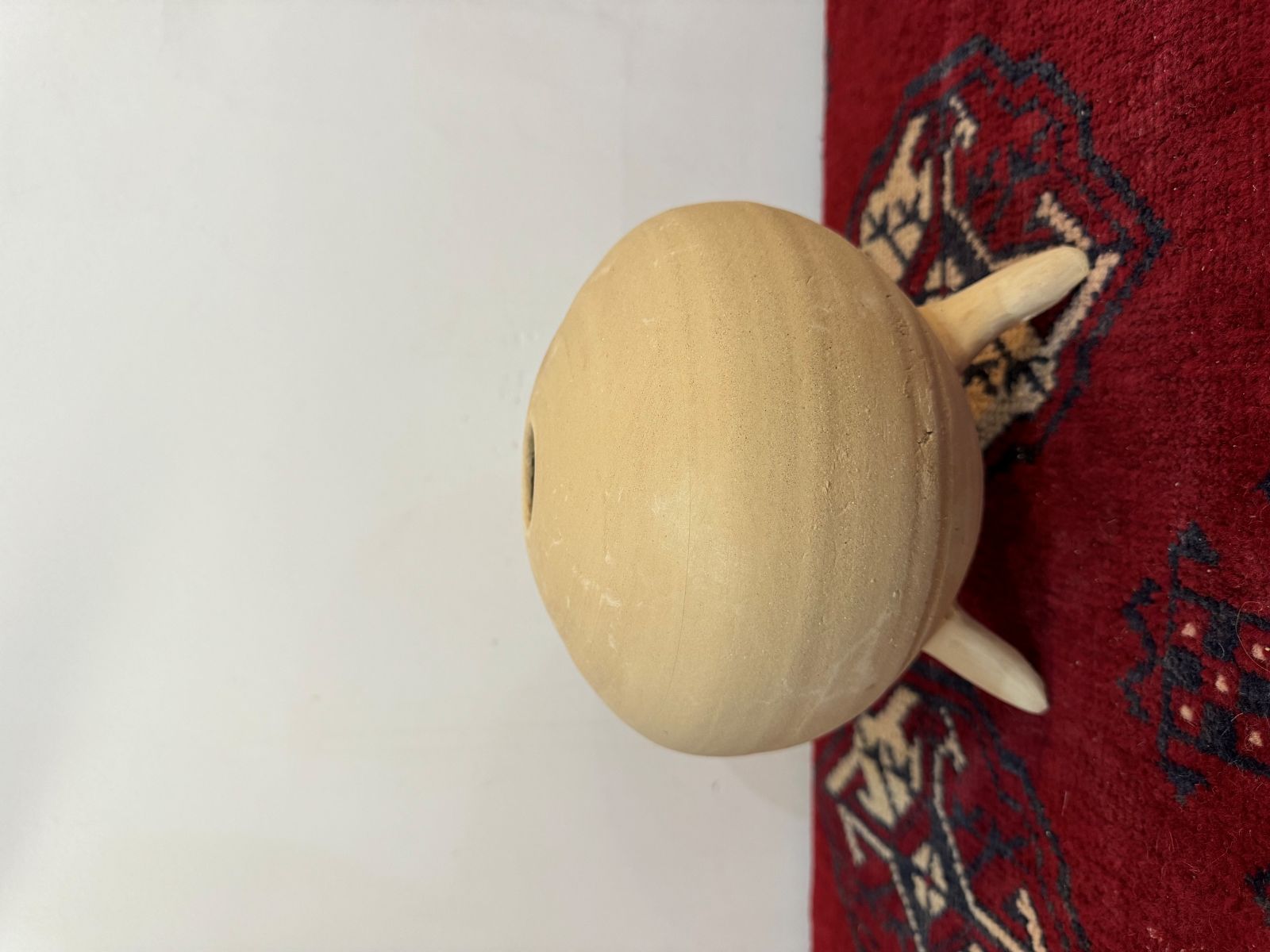 سه پایه گرد کوچک