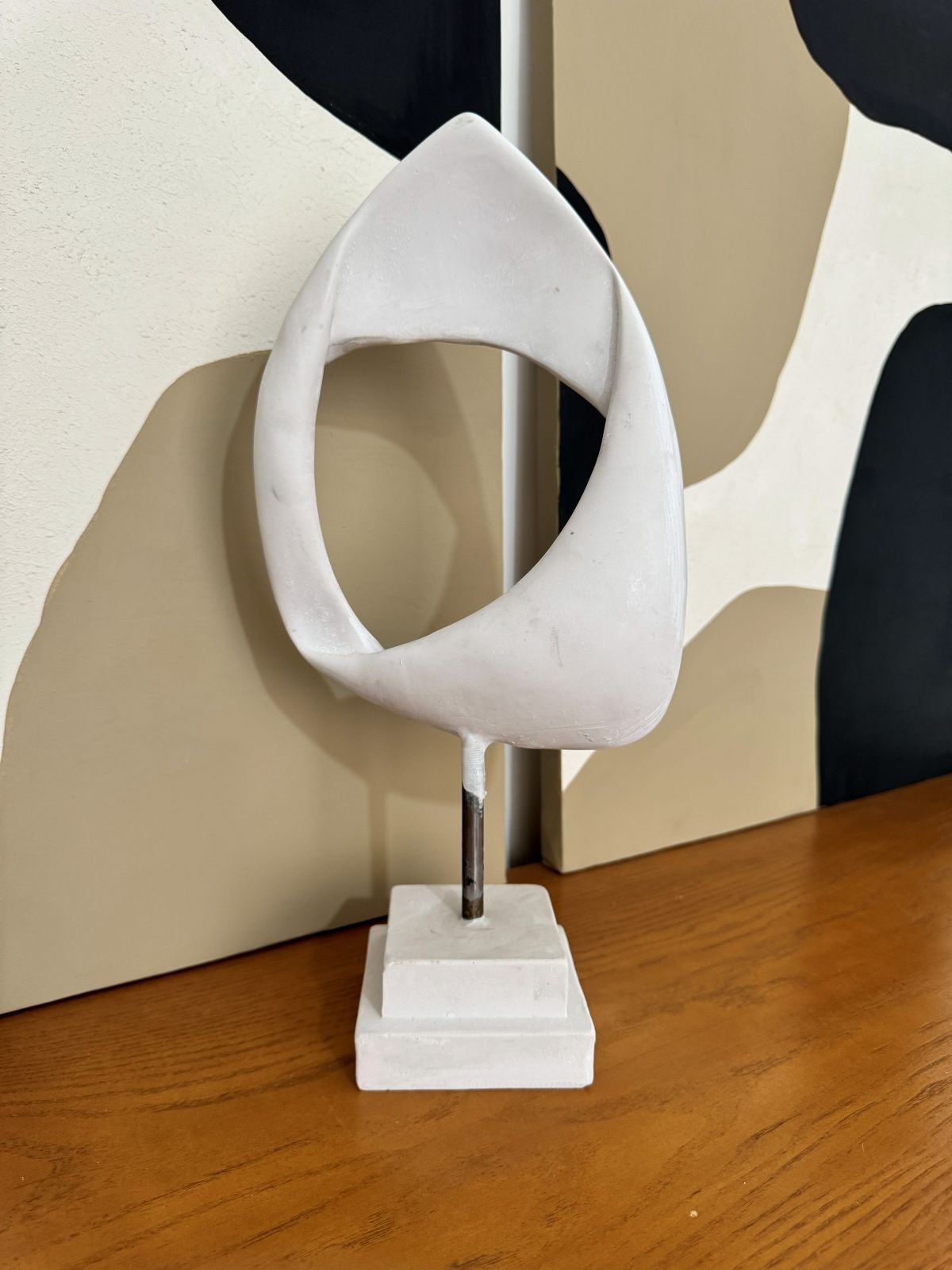 دکوری استند مثلثی
